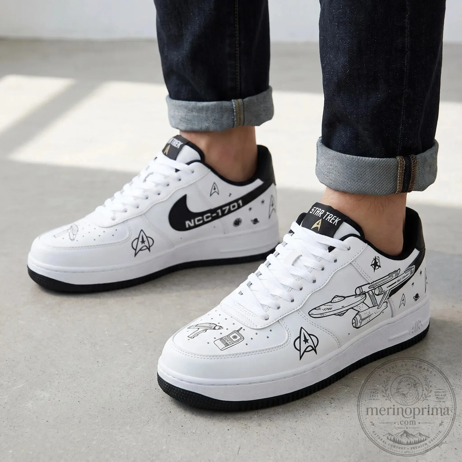 Star Trek Original Series NCC-1701 Enterprise White Low-Top Shoes 9 Star Trek Original Series NCC-1701 Enterprise White Low-Top Shoes